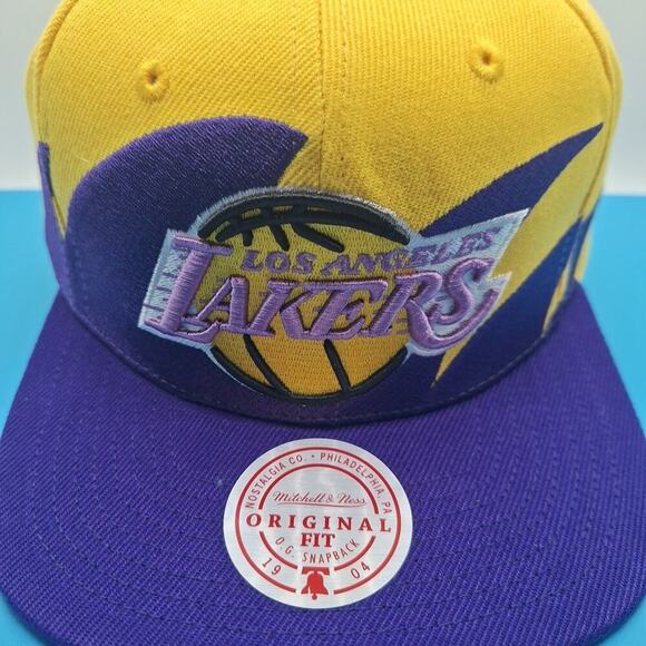 Mitchell & Ness Los Angeles Lakers Sharktooth Snapback Hat Cap Purple/Gold NBA - Picture 4 of 7